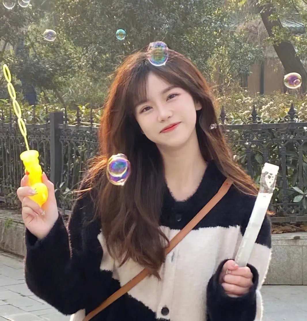 离婚后千金曝光啦