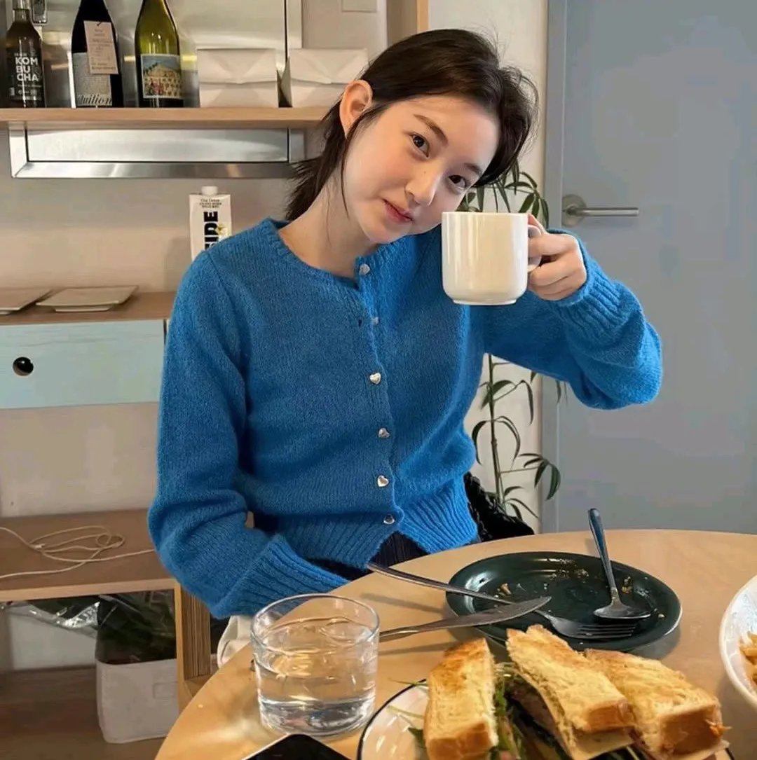 桃花暗里鹤长音